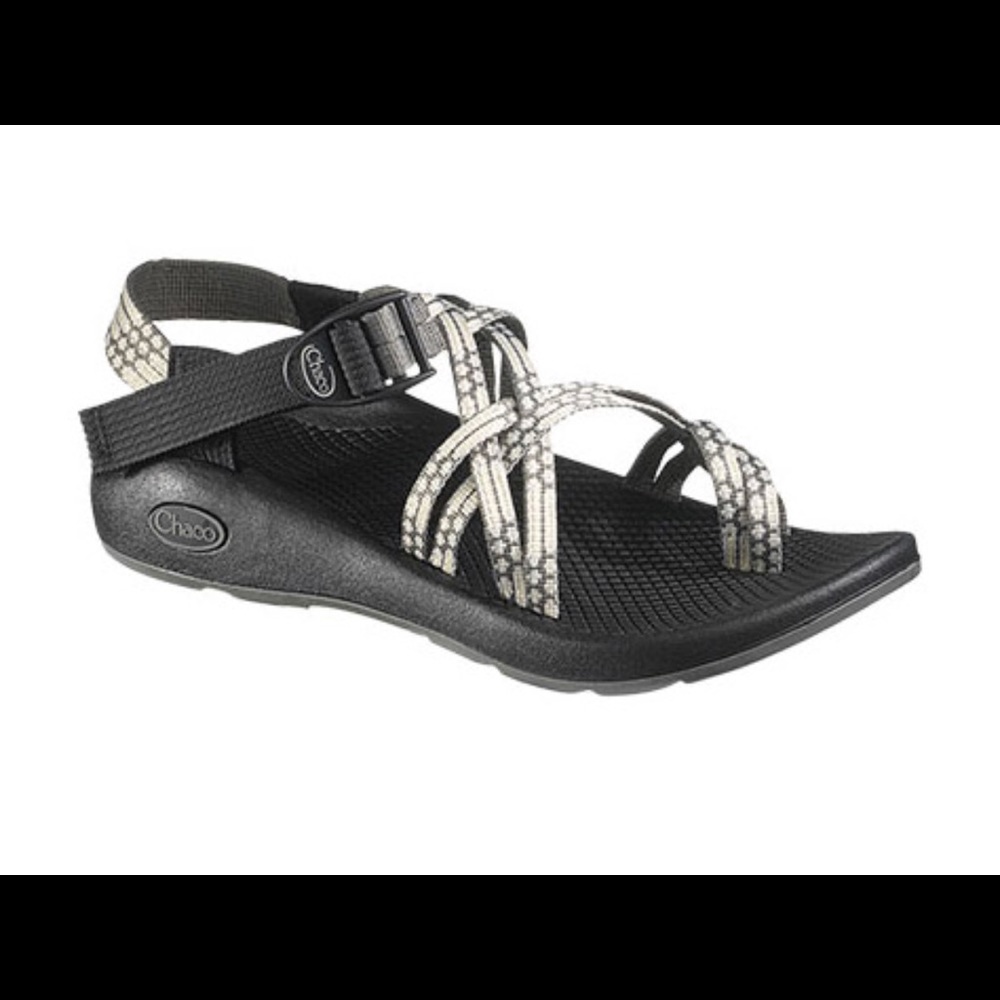 looking for 2 strap chacos woman’s size 8!!